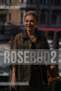 VENICE,04.06.2009.  THE OPENING OF THE NEW CONTEMPORARY ART CENTRE- FRANCOIS PINAULT FOUNDATION AT PUNTA DELLA DOGANA.EXHIBITION MAPPING THE STUDIO. THE EMPRESS FARAH DIBA © MARTABUSO/ARICI/GRAZIANERI