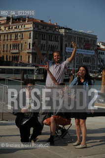 VENICE,04.06.2009.  THE OPENING OF THE NEW CONTEMPORARY ART CENTRE- FRANCOIS PINAULT FOUNDATION AT PUNTA DELLA DOGANA.EXHIBITION MAPPING THE STUDIO. IN THE MIDDLE GABRIEL LOEBELL WITH THE GELITIN (GROUP OF ARTISTS FROM VIENNA).. © MARTABUSO/ARICI/GRAZIANERI