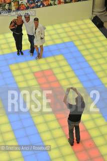 05.06.2009. PALAZZO GRASSI : EXPOSITION MAPPING THE STUDIO - PIOTR UKLANSKI : DANCING NAZIS ©Graziano Arici/Rosebud2 ARTE MUSEO PINAULT