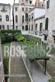 VENICE 21/06/09 - THE FASHION DESIGNER PIERRE CARDIN IN HIS PALACE IN VENICE CA BRAGADIN  : THE PALACE IN THE 18TH CENTURY WAS THE PALACE WHERE LIVED THE WELL KNOWN LIBERTINE GIACOMO CASANOVA  ©Graziano Arici/Rosebud2 MODA STILISTA