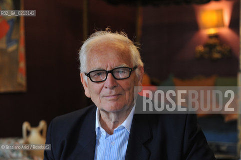 VENICE 21/06/09 - THE FASHION DESIGNER PIERRE CARDIN IN HIS PALACE IN VENICE CA BRAGADIN  : THE PALACE IN THE 18TH CENTURY WAS THE PALACE WHERE LIVED THE WELL KNOWN LIBERTINE GIACOMO CASANOVA  ©Graziano Arici/Rosebud2 MODA STILISTA