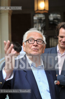 VENICE 21/06/09 - THE FASHION DESIGNER PIERRE CARDIN IN HIS PALACE IN VENICE CA BRAGADIN  : THE PALACE IN THE 18TH CENTURY WAS THE PALACE WHERE LIVED THE WELL KNOWN LIBERTINE GIACOMO CASANOVA  ©Graziano Arici/Rosebud2 MODA STILISTA