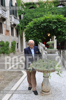 VENICE 21/06/09 - THE FASHION DESIGNER PIERRE CARDIN IN HIS PALACE IN VENICE CA BRAGADIN  : THE PALACE IN THE 18TH CENTURY WAS THE PALACE WHERE LIVED THE WELL KNOWN LIBERTINE GIACOMO CASANOVA  ©Graziano Arici/Rosebud2 MODA STILISTA