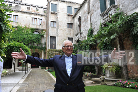 VENICE 21/06/09 - THE FASHION DESIGNER PIERRE CARDIN IN HIS PALACE IN VENICE CA BRAGADIN  : THE PALACE IN THE 18TH CENTURY WAS THE PALACE WHERE LIVED THE WELL KNOWN LIBERTINE GIACOMO CASANOVA  ©Graziano Arici/Rosebud2 MODA STILISTA