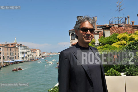 VENICE 30/06/09 - THE SINGER ANDREA BOCELLI IN VENICE - ©Graziano Arici/Rosebud2 CANTANTE MUSICA POP LIRICA