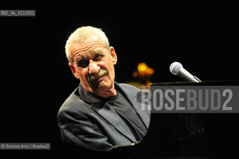 VENICE 31/07/09 - THE SINGER AND COMPONIST PAOLO CONTE IN CONCERT IN VENICE @ Graziano Arici/Rosebud2 MUSICA CANTAUTORE