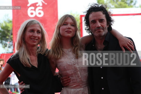 Italy, Venice - September 04th, 2009.66th VENICE INTERNATIONAL FILM FESTIVAL - FILM: LOURDES - RED CARPET - LEFT TO RIGHT: THE DIRECTOR JESSICA HAUSNER WITH THE ACTRESS LÉA SEYDOUX AND THE ACTOR BRUNO TODESCHINI