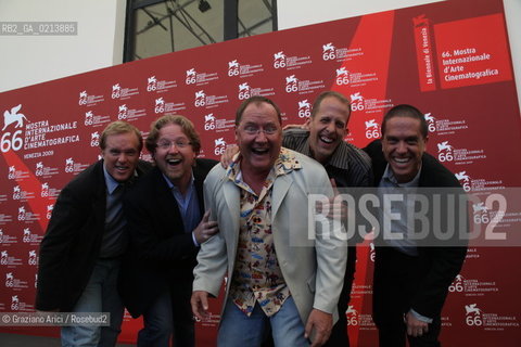 Italy, Venice - September 06th, 2009.66th VENICE INTERNATIONAL FILM FESTIVAL - FILM: GOLDEN LION FOR LIFETIME ACHIEVEMENT TO JOHN LASSETER AND THE PIXAR DIRECTORS. LEFT TO RIGHT: BRAD BIRD, ANDREW STANTON, JOHN LASSETER, BRAD BIRD, PETE DOCTER, LEE UNKRICH
