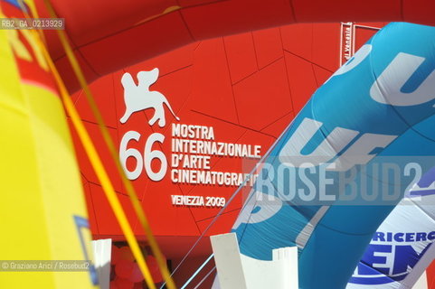 Italy, Venice - September 06th, 2009.66th VENICE INTERNATIONAL FILM FESTIVAL - RED CARPET OF THE FILM TOY STORY 2  GOLDEN LION FOR LIFETIME ACHIEVEMENT TO JOHN LASSETER .  ©Graziano Arici/Rosebud2 PIXAR WALT DISNEY PALAZZO DEL CINEMA