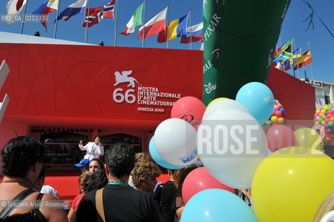 Italy, Venice - September 06th, 2009.66th VENICE INTERNATIONAL FILM FESTIVAL - RED CARPET OF THE FILM TOY STORY 2  GOLDEN LION FOR LIFETIME ACHIEVEMENT TO JOHN LASSETER .  ©Graziano Arici/Rosebud2 PIXAR WALT DISNEY PALAZZO DEL CINEMA