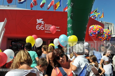 Italy, Venice - September 06th, 2009.66th VENICE INTERNATIONAL FILM FESTIVAL - RED CARPET OF THE FILM TOY STORY 2  GOLDEN LION FOR LIFETIME ACHIEVEMENT TO JOHN LASSETER .  ©Graziano Arici/Rosebud2 PIXAR WALT DISNEY PALAZZO DEL CINEMA