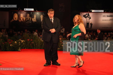 Italy, Venice - September 06th, 2009.66th VENICE INTERNATIONAL FILM FESTIVAL - FILM:CAPITALISM: A LOVE STORY. RED CARPET - THE DIRECTOR MICHAEL MOORE WITH HIS WIFE KATHLEEN GLYNN