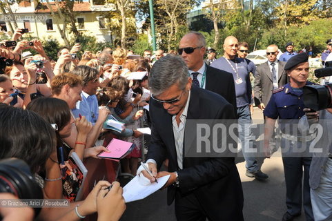 Italy, Venice - September 08th, 2009.66th VENICE INTERNATIONAL FILM FESTIVAL - FILM THE MAN WHO STARE AT GOATS - THE ACTOR GEORGE CLOONEY   ©Graziano Arici/Rosebud2 Italy, Venice - September