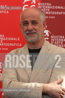 Italy, Venice - September 09th, 2009.66th VENICE INTERNATIONAL FILM FESTIVAL - FILM: DESERTO ROSA- LUIGI GHIRRI AND CITAEM BLOKADNUJU KNIGU (READING BOOK OF BLOCKADE) - THE NARRATOR TONI SERVILLO