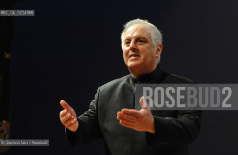 Venice - december, 12th 2009 - The conductor and pianist Daniel Barenboim in concert in the Gran Teaatro La Fenice of Venice and where receives the Prize A life in the Music ©Graziano Arici/Rosebud2