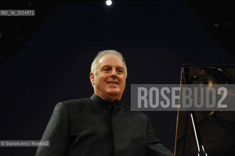 Venice - december, 12th 2009 - The conductor and pianist Daniel Barenboim in concert in the Gran Teaatro La Fenice of Venice and where receives the Prize A life in the Music ©Graziano Arici/Rosebud2