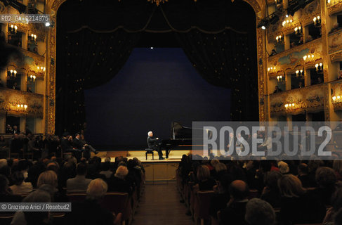 Venice - december, 12th 2009 - The conductor and pianist Daniel Barenboim in concert in the Gran Teaatro La Fenice of Venice and where receives the Prize A life in the Music ©Graziano Arici/Rosebud2