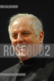 Venice - december, 12th 2009 - The conductor and pianist Daniel Barenboim in concert in the Gran Teaatro La Fenice of Venice and where receives the Prize A life in the Music ©Graziano Arici/Rosebud2