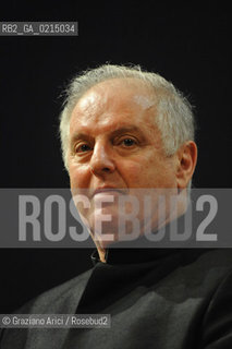 Venice - december, 12th 2009 - The conductor and pianist Daniel Barenboim in concert in the Gran Teaatro La Fenice of Venice and where receives the Prize A life in the Music ©Graziano Arici/Rosebud2