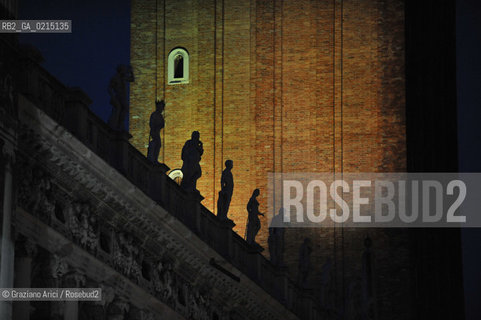 Venice7 februry 2010 - Carnival in St.Marks Square in Venice ©Graziano Arici/Rosebud2 carnevale maschera