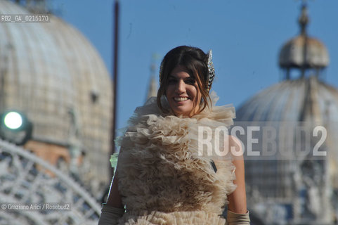 Venice7 februry 2010 - Carnival in St.Marks Square in Venice : Volo dellAngelo  Angel flight by countess Bianca Brandolini dAdda ©Graziano Arici/Rosebud2 carnevale maschera