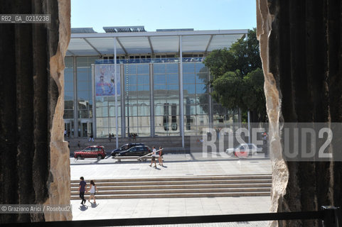 Nimes (France - Provence - Provenza) 8/09 - Maison Carrè roman temple ©Graziano Arici/Rosebud2 geo tempio