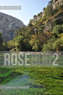 Vaucluse (France - Provence - Provenza) 8/09 - Fontaine de Vaucluse - spring Petrarca Laura ©Graziano Arici/Rosebud2 geo sorgente acqua verde