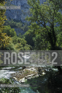 Vaucluse (France - Provence - Provenza) 8/09 - Fontaine de Vaucluse - spring Petrarca Laura ©Graziano Arici/Rosebud2 geo sorgente acqua verde