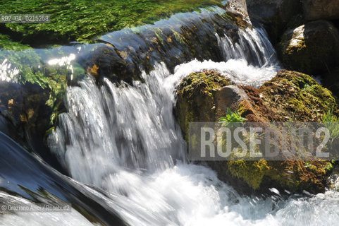 Vaucluse (France - Provence - Provenza) 8/09 - Fontaine de Vaucluse - spring Petrarca Laura ©Graziano Arici/Rosebud2 geo sorgente acqua verde