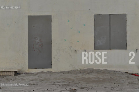 (FRANCE - FRANCIA) PROVENCE ARLES - CAMARGUE  ©Graziano Arici/Rosebud2 PROVENZA FINESTRA PORTA