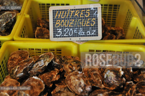 Sete (France - Languedoc - Linguadoca) 8/09 - oyster ©Graziano Arici/Rosebud2 geo ostrica ricci