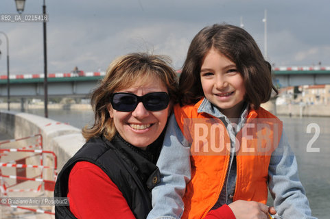 Arles (France - Provence - Provenza) 8/09 -Feria de Paques ©Graziano Arici/Rosebud2 geo toro cavallo Arles (France - Provence - Provenza) 8/09 -Feria de Paques ©Graziano Arici/Rosebud2 geo toro cavallo rosa fiore