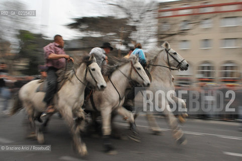 Arles (France - Provence - Provenza) 8/09 -Feria de Paques ©Graziano Arici/Rosebud2 geo toro cavallo