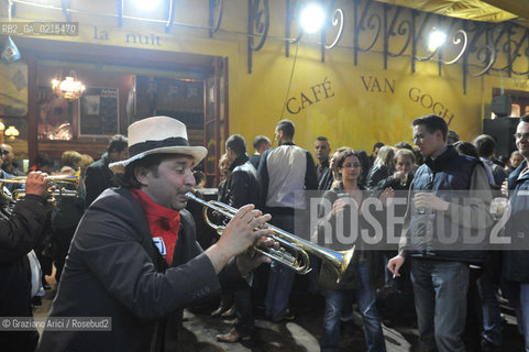 Arles (France - Provence - Provenza) 8/09 -Feria de Paques Caffe van Gogh ©Graziano Arici/Rosebud2 geo musica.