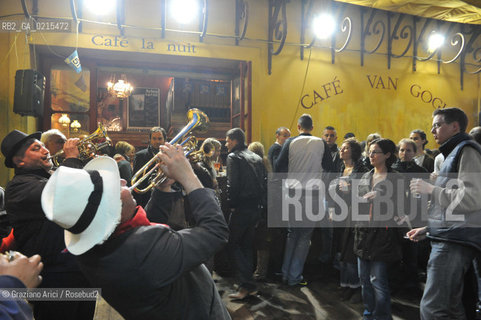 Arles (France - Provence - Provenza) 8/09 -Feria de Paques Caffe van Gogh ©Graziano Arici/Rosebud2 geo musica.