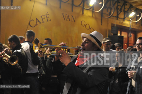 Arles (France - Provence - Provenza) 8/09 -Feria de Paques Caffe van Gogh ©Graziano Arici/Rosebud2 geo musica.