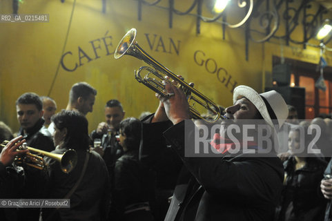 Arles (France - Provence - Provenza) 8/09 -Feria de Paques Caffe van Gogh ©Graziano Arici/Rosebud2 geo musica.