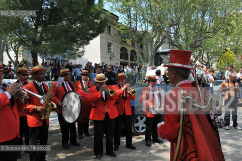 Arles (France - Provence - Provenza) 8/09 -Feria de Paques  music band ©Graziano Arici/Rosebud2 geo banda musica.