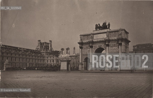 -PARIGI, COMUNE DI PARIGI SENZA INDICAZIONE DAUTORE, IL PALAZZO DELLE TUILERIES  DOPO LA COMUNE, 1871. STAMPA ALLALBUMINA INCOLLATA SU CARTONE, CM 25,3X16,1 ©ARCHIVIO Graziano Arici/Rosebud2  COMUNE DI PARIGI, FOTOANTICHE.-PARIS, PARIS COMMUNE NO AUTHORS INDICATION, THE TUILERIES AFTER THE COMMUNE, 1871. ALBUMEN PHOTOGRAPH MOUNTED ON CARDBOARD, CM 25,3X16,1 ©Graziano Arici / rosebud2