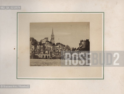 COMUNE DI PARIGI  1871- - PARIGI, ST. CLOUD, SENZA DATA, STAMPA ALLALBUMINA INCOLLATA SU CARTONCINO, CM 17,7X13,5. FOTOGRAFIA TRATTA DALLALBUM: ALBUM PHOTOGRAPHIQUE DES RUINES DE PARIS. ©ARCHIVIO Graziano Arici/Rosebud2  POSATA IN STUDIO, MESTIERI, FOTOANTICHE.PARIS COMMUNE 1871 -PARIS, ST. CLOUD, UNDATED, ALBUMEN PHOTOGRAPH MOUNTED ON CARDBOARD, CM 17,7X13,5 PHOTOGRAPH FROM THE ALBUM: ALBUM PHOTOGRAPHIQUE DES RUINES DE PARIS. ©Graziano Arici / rosebud2