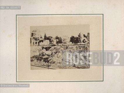 COMUNE DI PARIGI  1871- - PARIGI, GARE DAUTEIL, SENZA DATA, STAMPA ALLALBUMINA INCOLLATA SU CARTONCINO, CM 17,7X13,5. FOTOGRAFIA TRATTA DALLALBUM: ALBUM PHOTOGRAPHIQUE DES RUINES DE PARIS. ©ARCHIVIO Graziano Arici/Rosebud2  POSATA IN STUDIO, MESTIERI, FOTOANTICHE.PARIS COMMUNE 1871 -PARIS, GARE DAUTEIL, UNDATED, ALBUMEN PHOTOGRAPH MOUNTED ON CARDBOARD, CM 17,7X13,5 PHOTOGRAPH FROM THE ALBUM: ALBUM PHOTOGRAPHIQUE DES RUINES DE PARIS. ©Graziano Arici / rosebud2
