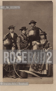 -VENEZIA, PORTATORI DACQUA, SENZA DATA. STAMPA ALLALBUMINA INCOLLATA SU CARTONCINO, CARTE DE VISITE, CM 6X10 ©ARCHIVIO Graziano Arici/Rosebud2  POSATA IN STUDIO, MESTIERI, FOTOANTICHE.-VENICE, WATER CARRIER, UNDATED. ALBUMEN PHOTOGRAPH MOUNTED ON CARDBOARD, CARTE DE VISITE, CM 6X10 ©Graziano Arici / rosebud2
