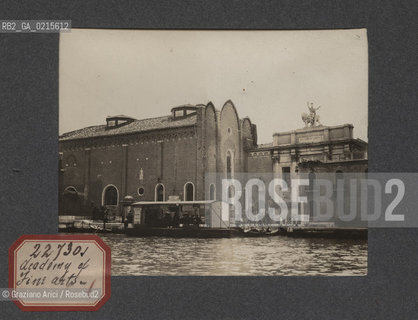 -VENEZIA, ACCADEMIA DI BELLE ARTI, SENZA DATA. STAMPA ALLALBUMINA INCOLLATA SU CARTONCINO, CM 11,3X9 ©ARCHIVIO Graziano Arici/Rosebud2  , FOTOANTICHE.-VENICE, ACADEMY OF FINE ARTS, UNDATED. ALBUMEN PHOTOGRAPH MOUNTED ON CARDBOARD, CM 11,3X9 ©Graziano Arici / rosebud2