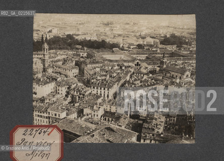 -MILANO, VISIONE PANORAMICA, SENZA DATA. STAMPA ALLALBUMINA INCOLLATA SU CARTONCINO, CM 11,3X9 ©ARCHIVIO Graziano Arici/Rosebud2   FOTOANTICHE.-MILAN, PANORAMA VIEW, UNDATED. ALBUMEN PHOTOGRAPH MOUNTED ON CARDBOARD, CM 11,3X9 ©Graziano Arici/Rosebud2 
