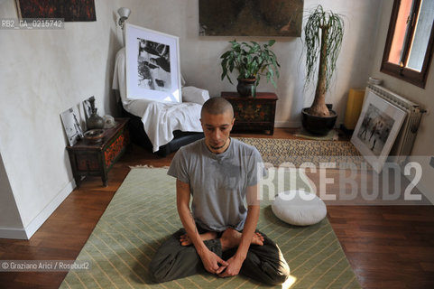 Venezia 5/3/10 - The artist and photographer Andrea Morucchio ©Graziano Arici/Rosebud2