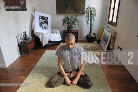 Venezia 5/3/10 - The artist and photographer Andrea Morucchio ©Graziano Arici/Rosebud2