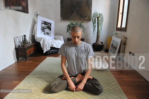 Venezia 5/3/10 - The artist and photographer Andrea Morucchio ©Graziano Arici/Rosebud2