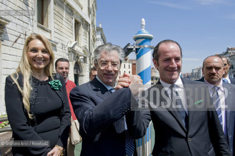 Venice 17/5/10 - The minister for the Reform Umberto Bossi, visiting Venice, with the Veneto Governor Luca Zaia, the Under-minister Francesca Martini  politica Lega  ©Graziano Arici/Rosebud2