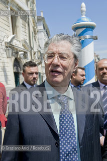 Venice 17/5/10 - The minister for the Reform Umberto Bossi, visiting Venice  politica Lega  ©Graziano Arici/Rosebud2