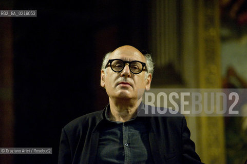 Venice 13/5/10 - The composer and pianist Michael Nyman in concert in Frari Church in Venice, in front of the well-known Tizianòs painting Assunta musica pianista ©Graziano Arici/Rosebud2